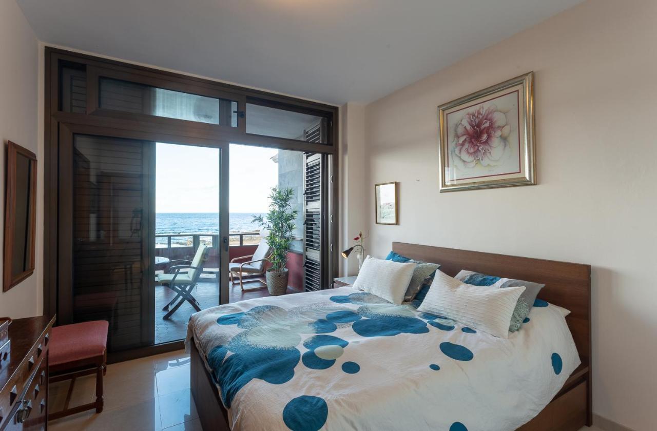Front Line Beach With Fantastic Terrace. Тельде Екстер'єр фото
