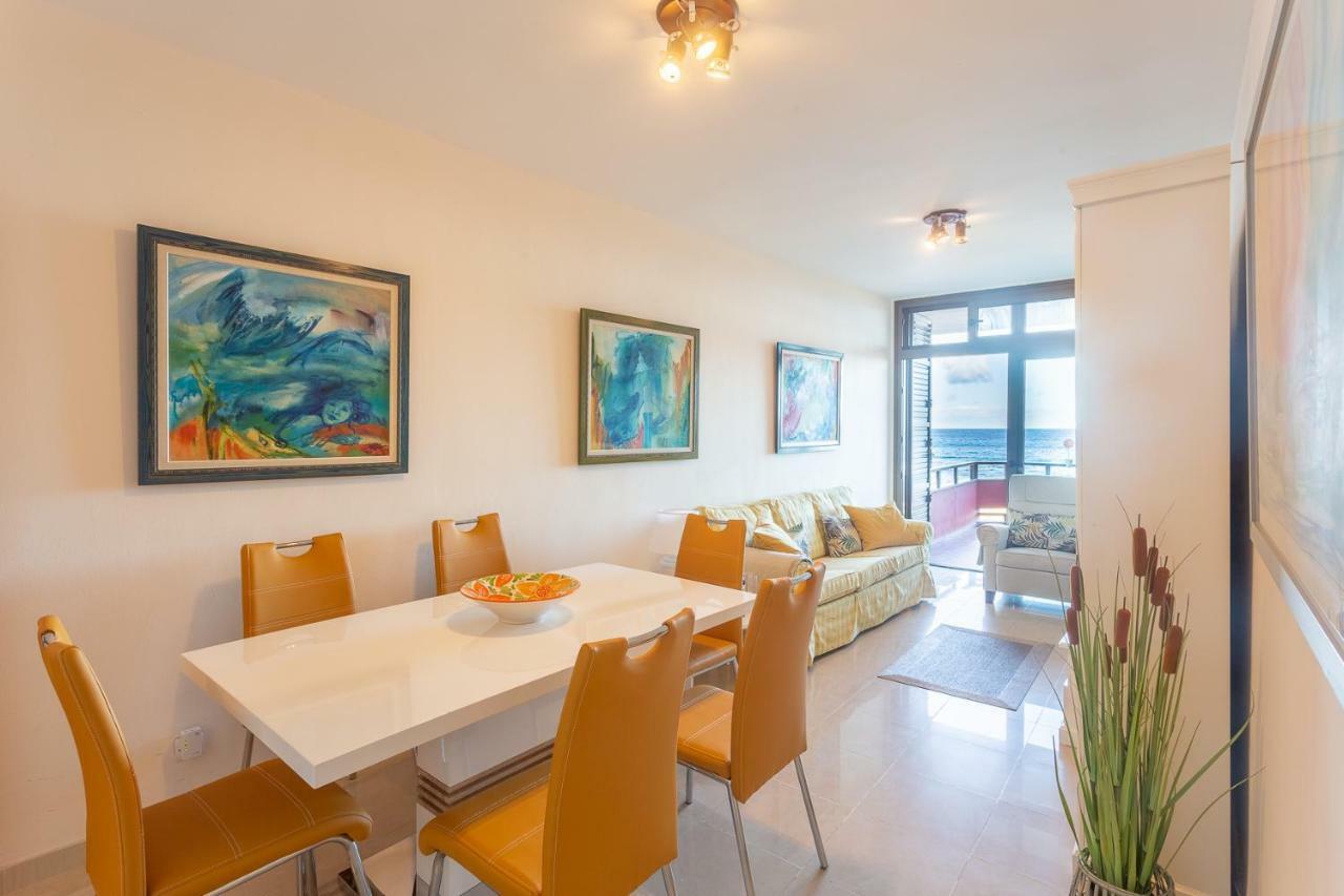 Front Line Beach With Fantastic Terrace. Тельде Екстер'єр фото